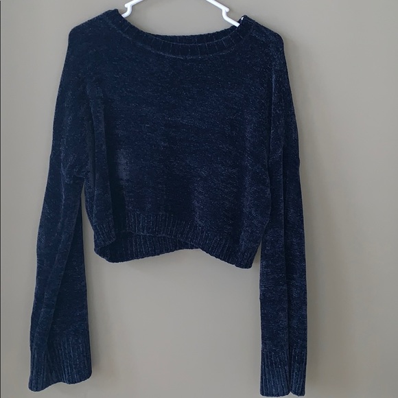Hollister Sweaters - Cropped velvet sweater Hollister Sweaters - Cropped velvet sweater